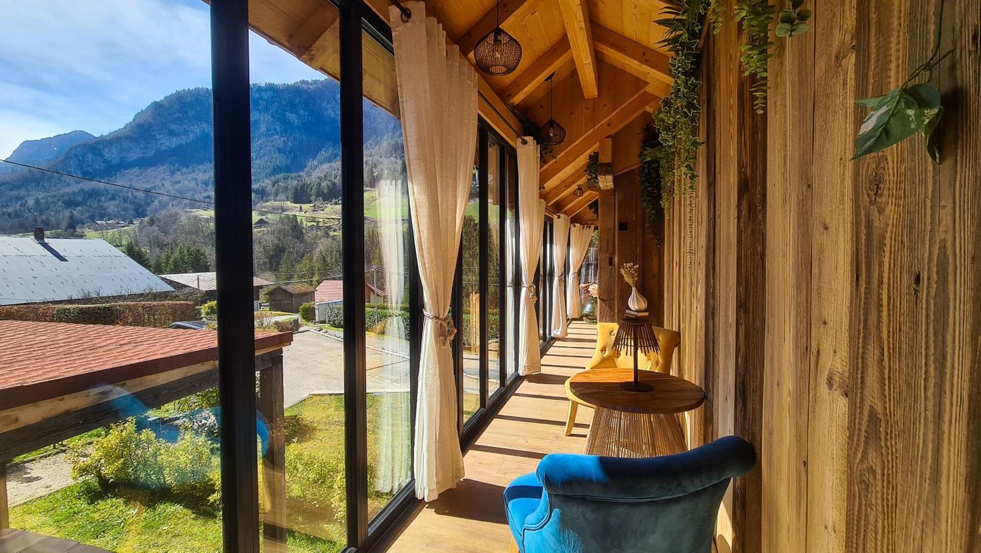 1703 - Open Living & - Adults Only * Le Petit-Bornand-les-Glieres